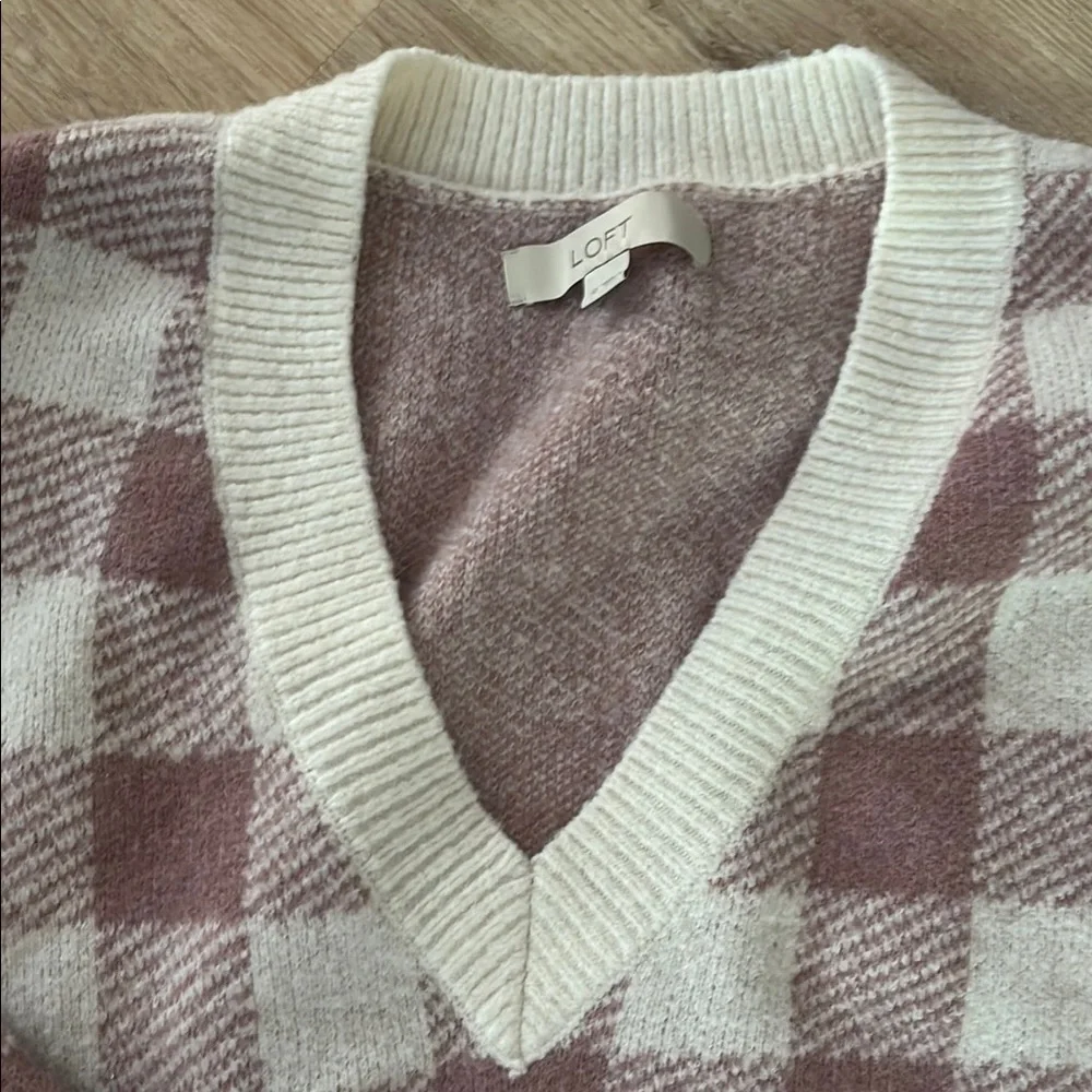 3/10 LOFT V-Neck Sweater Duo in Cream and Brown - Picture 5 of 7